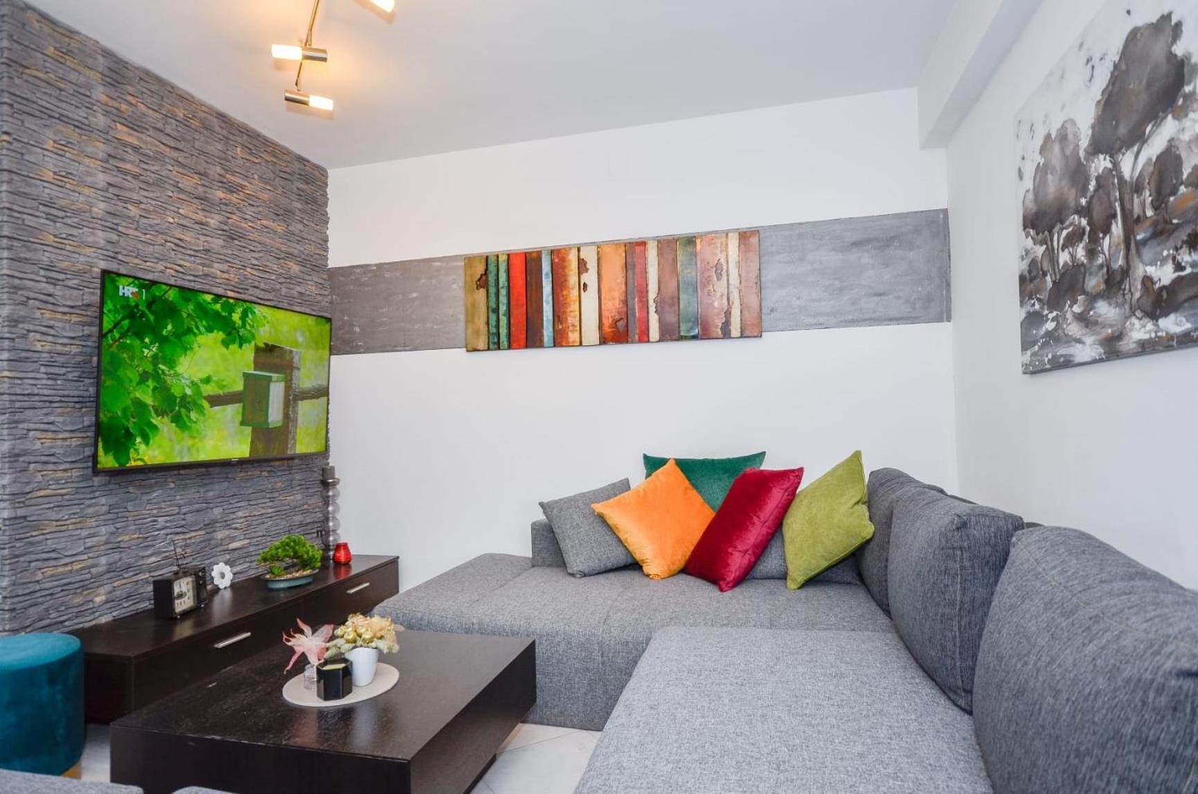 Kiki Apartment
