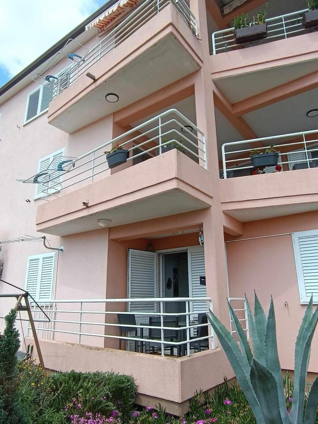 Apartment Kiki Rabac